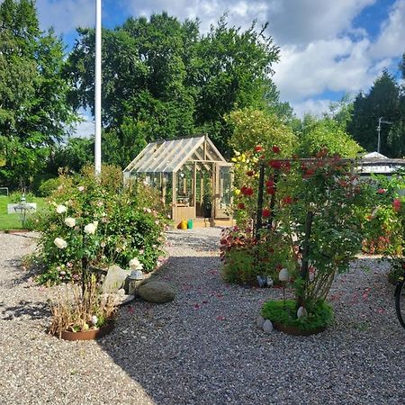 Pensionat Strandhuset I Abbekås Exterior foto